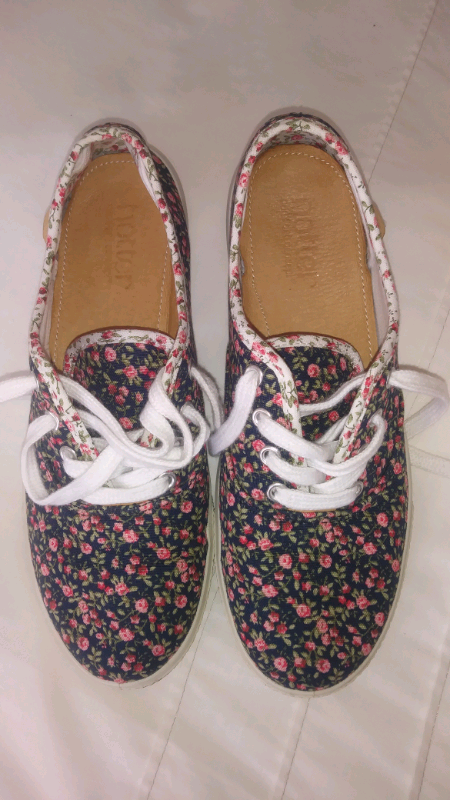 hotter ladies canvas shoes